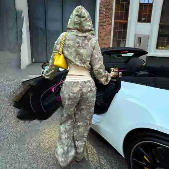 2025 2025n camouflage Spice Girl suit women's high-end street style waist hooded jacket drawstring sticker embroidered casual pants