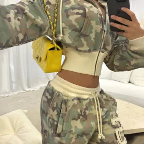 2025 2025n camouflage Spice Girl suit women's high-end street style waist hooded jacket drawstring sticker embroidered casual pants