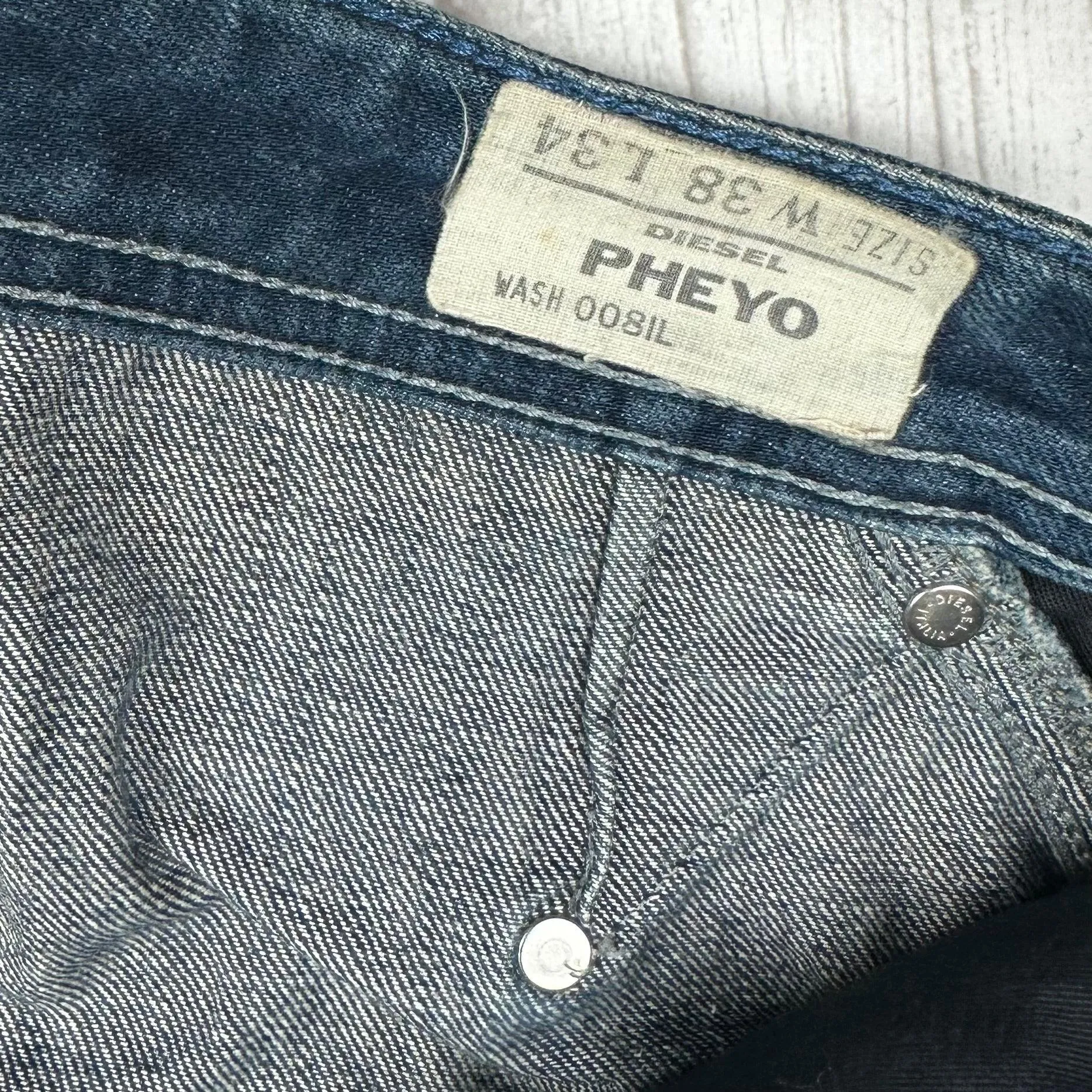 Diesel 'Pheyo' Denim Regular Straight Fit Jeans -Size 38/34