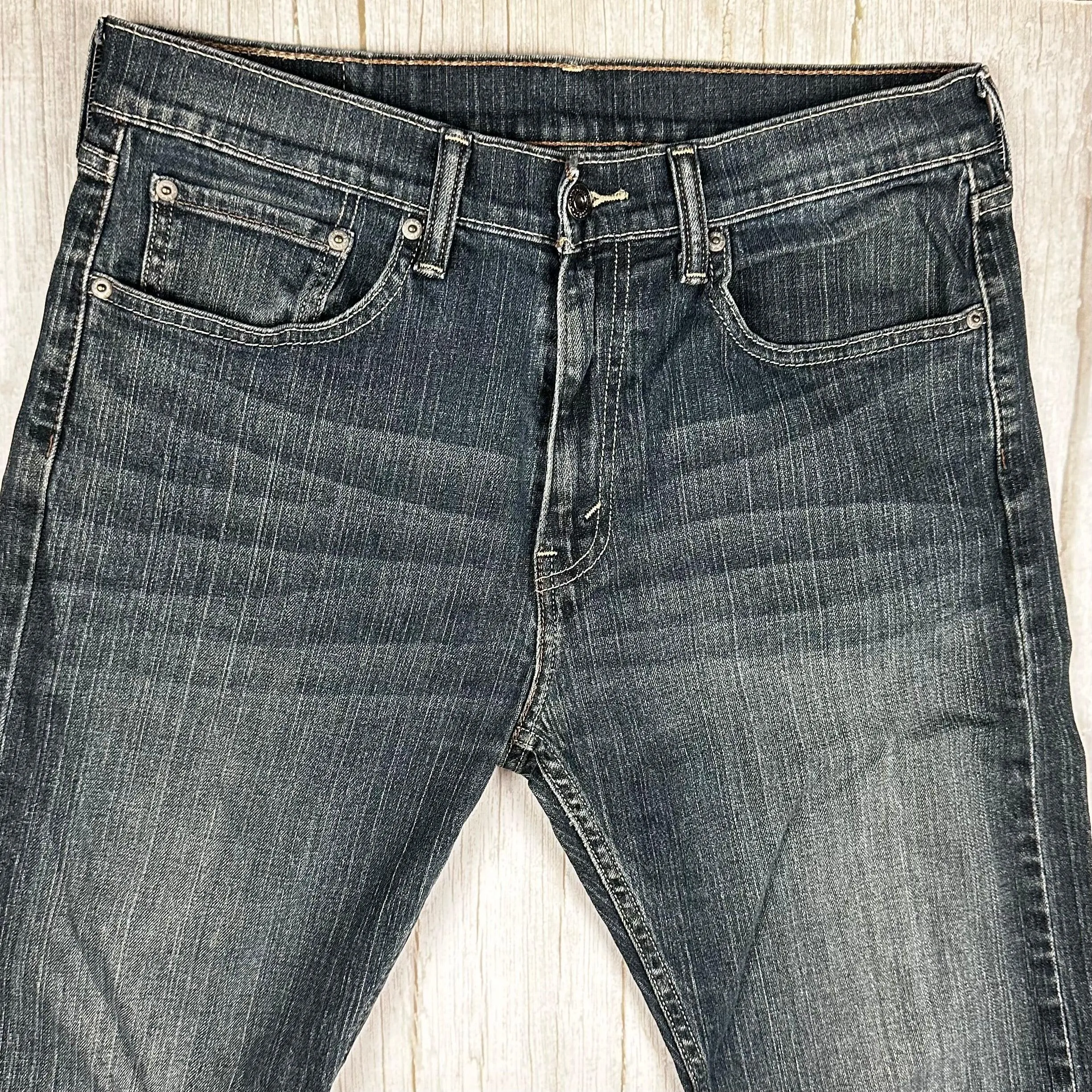 Levis 505  Vintage Wash Regular Fit  -Size 32